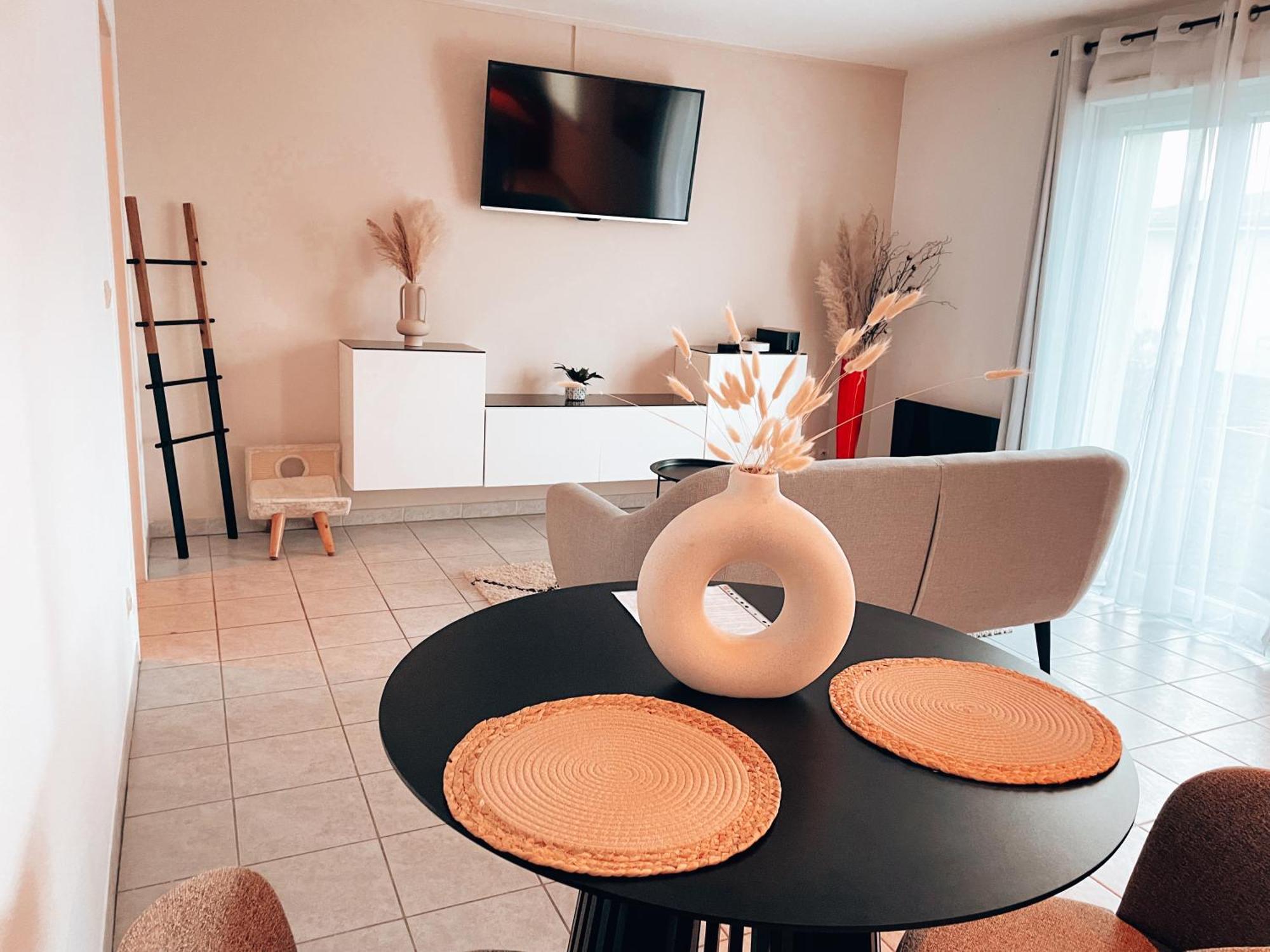 Апартаменты Elegant T2 Blagnac - Parking -Aeroport-Airbus- Meett Экстерьер фото